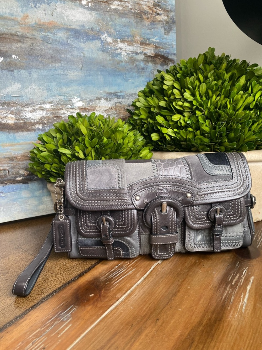 Coach Legacy Limited Edition Garcia Pieced Leather XL Clutch - Picture 15 of 16